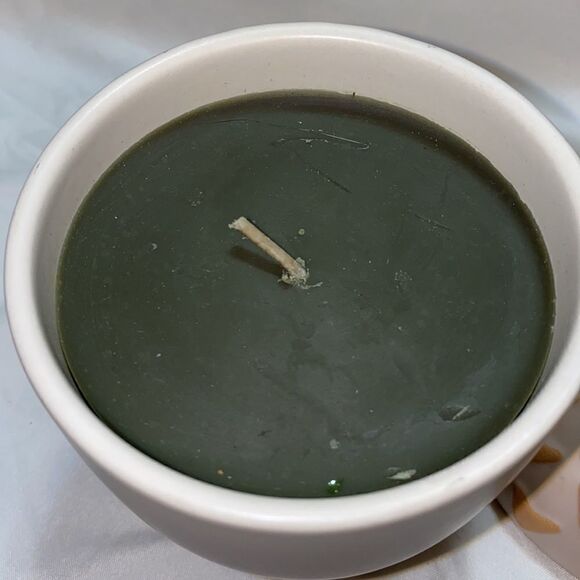 HALLMARK Acorn Teakwood Scented Candle-8 oz - Picture 5 of 6